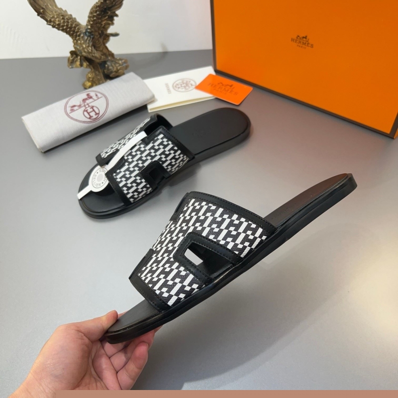H**mes slippers